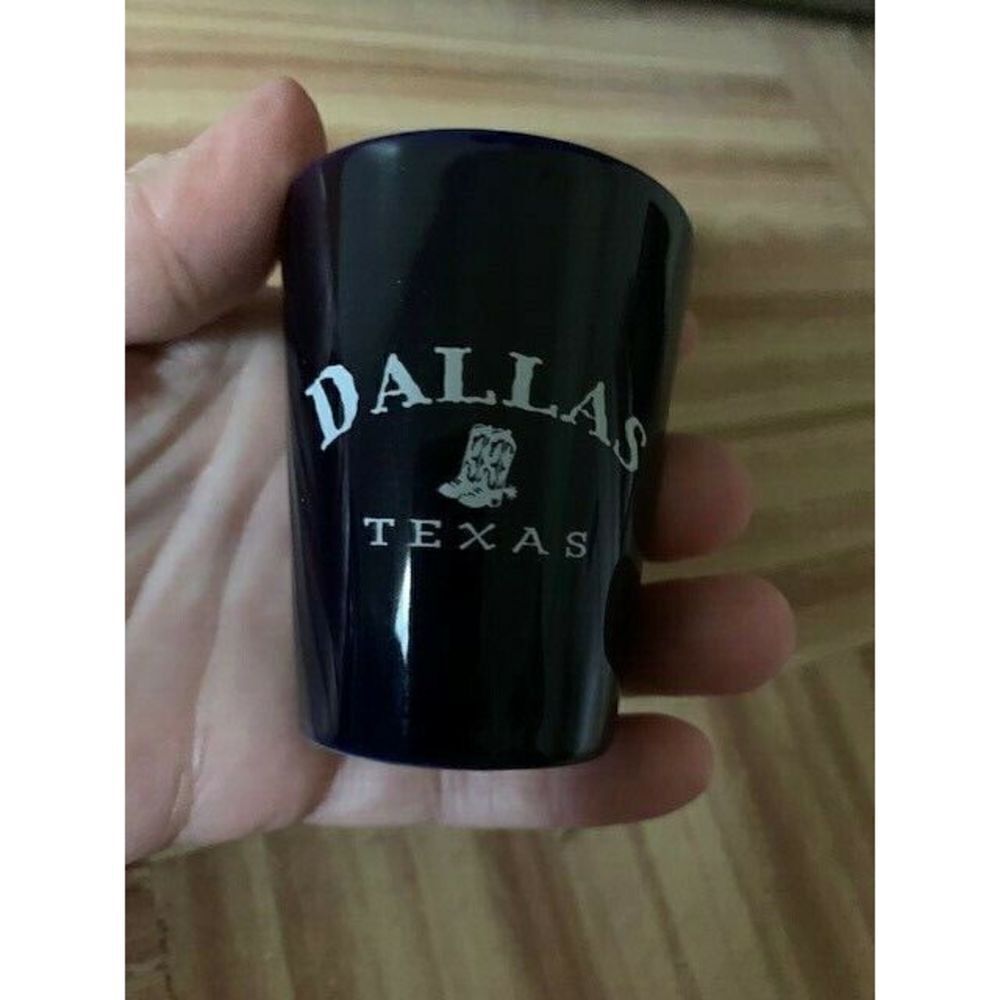 DALLAS TEXAS CERAMIC SHOT GLASS - Picture 2 of 4